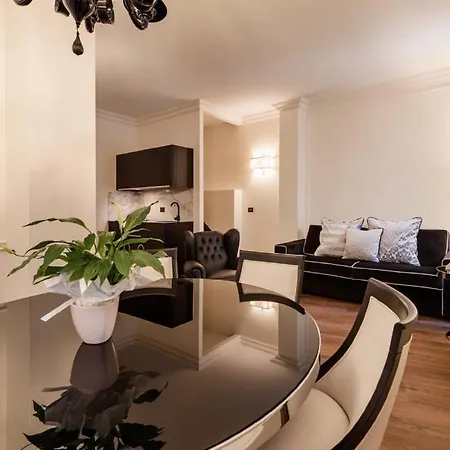 House 4* Verona
